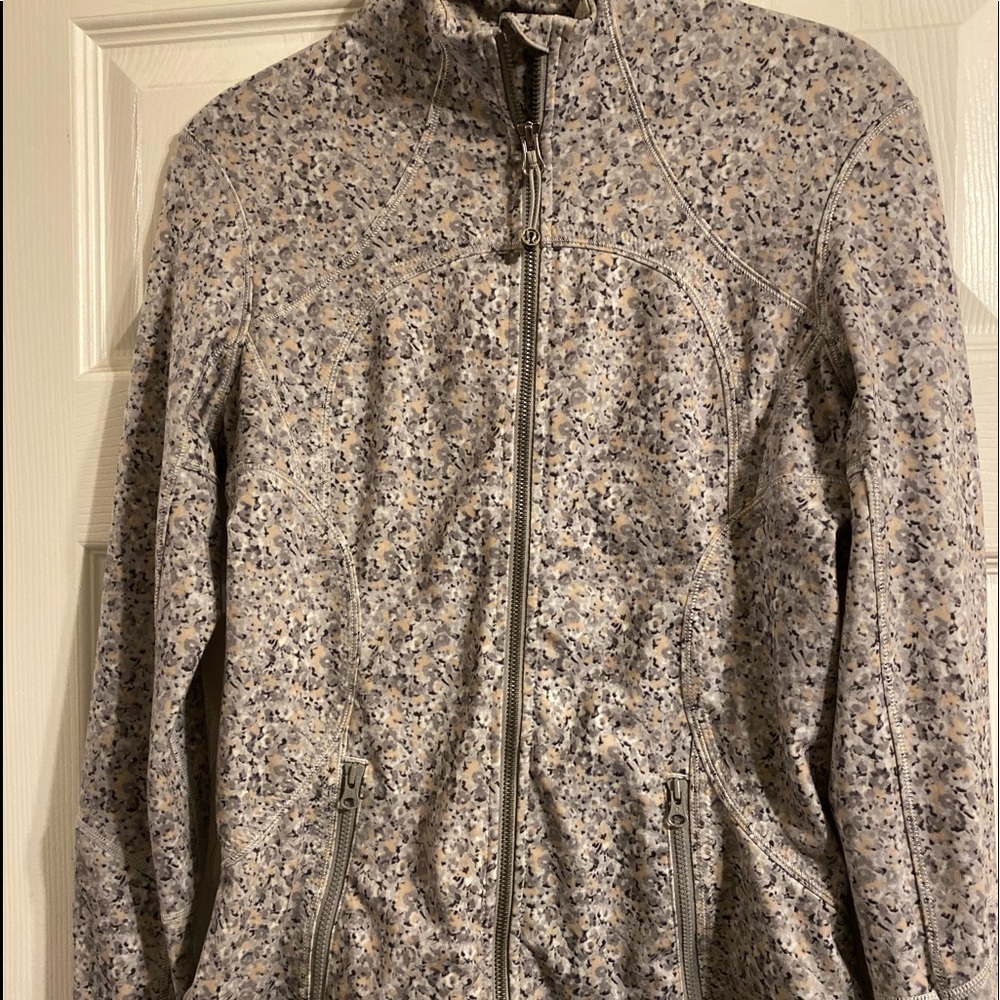 🌸LULULEMON DEFINE JACKET 🌸